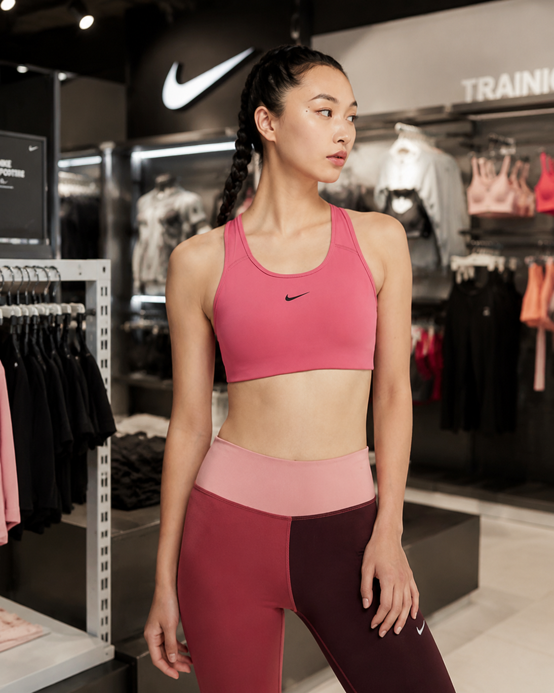 نیمتنه ورزشیnike